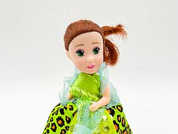 Кукла кексче зелена