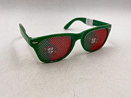 Зелени парти очила